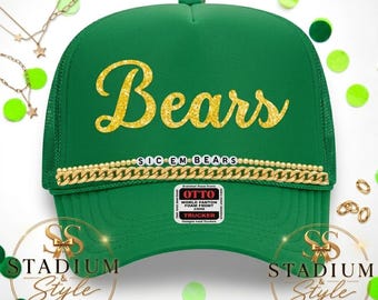 Boné Trucker Verde e Amarelo para Dia de Jogo com Pingente de Corrente | Boné de Tela Texas Bear Spirit | Faixa Dourada | Acessório para Dia de Jogo de Futebol Americano em Waco
