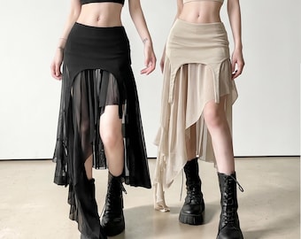 Y2K Ruffle Asymmetrical Mini Skirt: Layered Streetwear Outfit