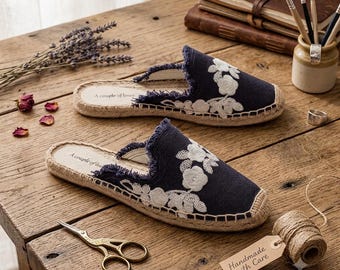 Ballerine in paglia vintage fatte a mano con stampa floreale: traspiranti, assorbono il sudore e controllano gli odori.