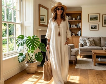 Abito midi in cotone e lino fatto a mano: finiture in pizzo, scollo a V boho, tasche fluide