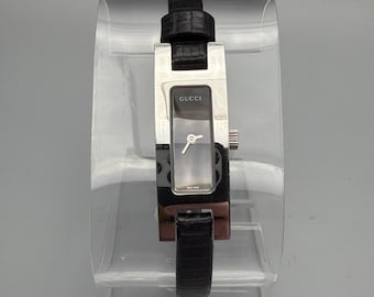 Vintage Gucci 3900L Ladies Swiss Quartz Watch Black Dial Silver Tone Black Leather