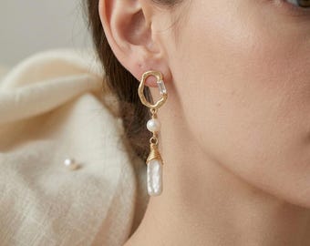 Handgemachte Barock Perlen Quarz Kristall Ohrringe, Messing Statement Schmuck gehämmert