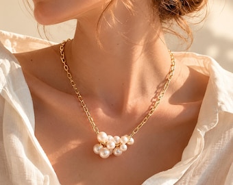 Natürliche Süßwasserperle Halskette, vergoldeter Messing-Choker, Boho French Chic Schmuck