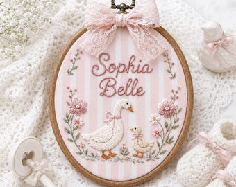Personlig namnring för mamma gås | Anpassad väggkonst för barnrum med babyflicka | Broderad familjeskylt med ankunge | Nyföddpresent, present till mamma