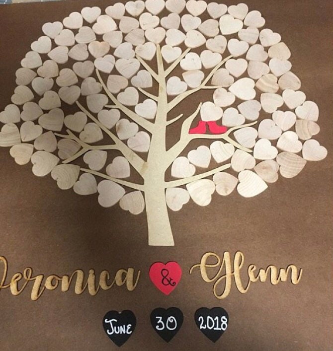 50 Pezzi di Cuori in Legno, 7,5 * 7,3 cm Forme d'Amore Artigianali in Legno con Spago Naturale da 10 m per Libro Degli Ospiti di Nozze, Etichetta Regalo, Ciondolo di San