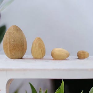 Easter Basket Filler Gift Wooden Egg Collection Natural Material Design Painting Project Kit Holiday Decoration Idea Child Craft Activity Set Creative Play Option Pretend Food Item Kitchen Play Accessory Durable Maple Construction Paintable