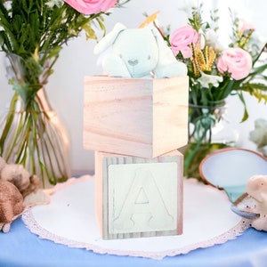 CANTIDAD 1 - Bloque de 6" con parte superior abierta, bloques para bebés, bloques con alfabeto, bloques con nombre personalizados, exhibición de centro de mesa para baby shower, decoración para baby shower