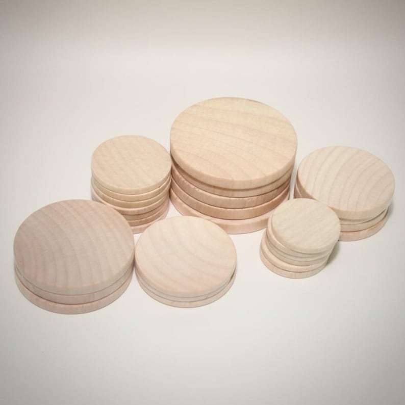 Wooden Circle Blank Natural Wood Disc Set Craft Supply Collection Unfinished Round Material Multiple Size Options Flat Edge Design DIY Project Component Jewelry Making Supply Pendant Creation Material Game Piece Blank Magnet Making Option