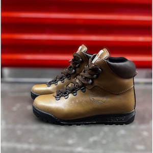 Vintage Leather Boots Italy - Etsy - Page 3 display picture 1