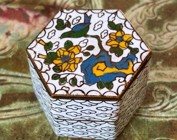 Vintage Chinese Cloisonné Enamel Hexagonal Trinket Box Floral Design Green Interior