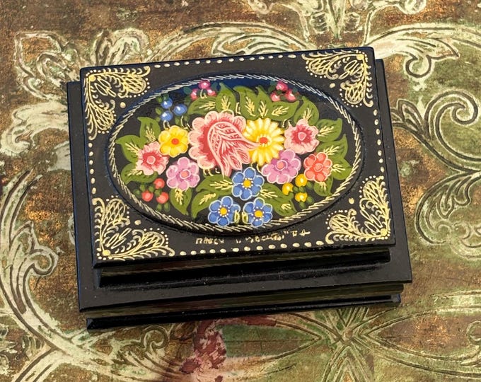 Russian Mstyora Lacquer Box Hand Painted Floral Double Tier Trinket Box Vintage