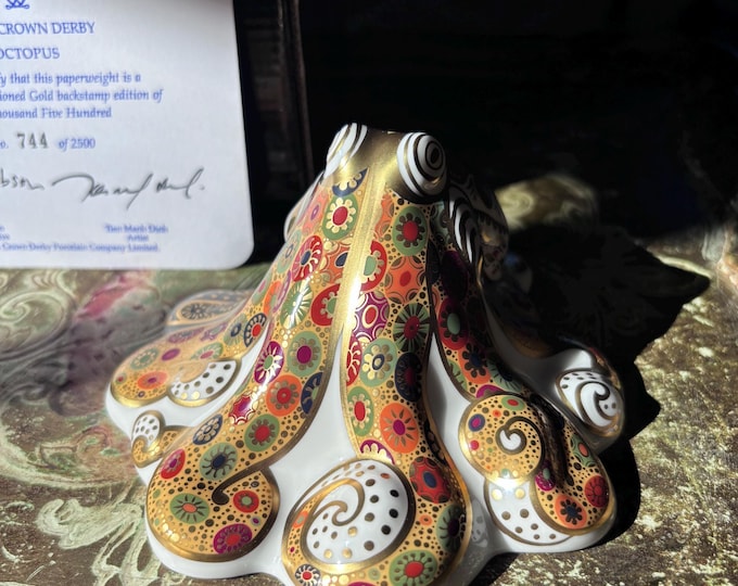 Royal Crown Derby Octopus Paperweight: Gold Signature Edition (No. 744/2500)