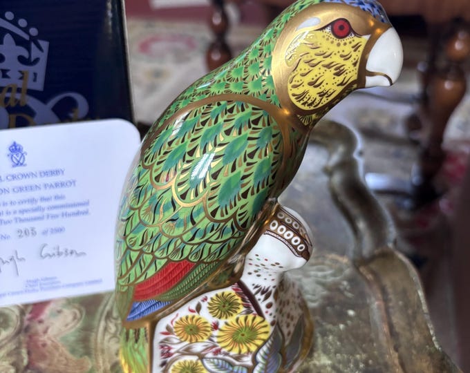 Royal Crown Derby Amazon Green Parrot Paperweight Limited Edition 205/2500 Boxed With Certificate Gold Stopper First Quality