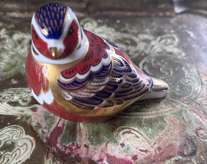 Royal Crown Derby Chaffinch Paperweight | English Bone China Bird Figurine, Gold Detailing