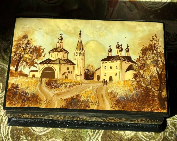 Vintage 1996 Fedoskino Russian Lacquer Box Signed A Karenina Suzdal Hand Painted