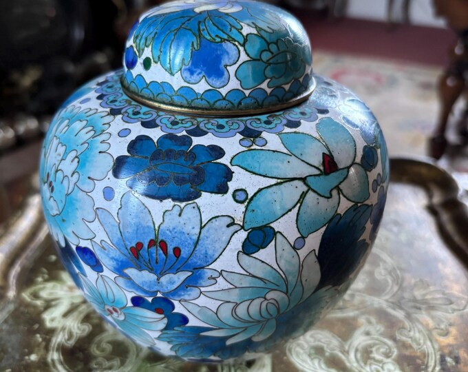Vintage Chinese Cloisonné Ginger Jar with Lid Blue White Floral Enamel 15cm