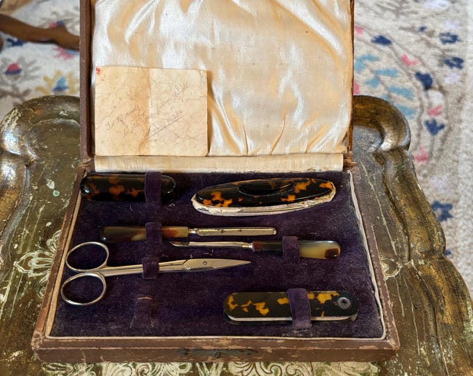 1921 Art Deco Faux Tortoiseshell Vanity Manicure Set Original Note & Cosmetic