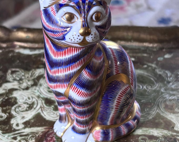 Royal Crown Derby Cat Paperweight Gold Stopper Abstract Pattern Bone China 14cm