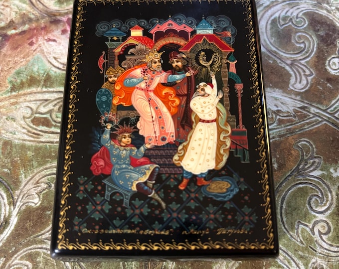 M. Petukhova Kholuy Russian Lacquer Box Golden Cockerel Hand Painted Signed