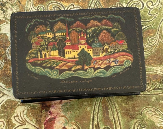Vintage Russian Kholuy Lacquer Box Hand Painted Miniature Kholuyskaya Sloboda Signed