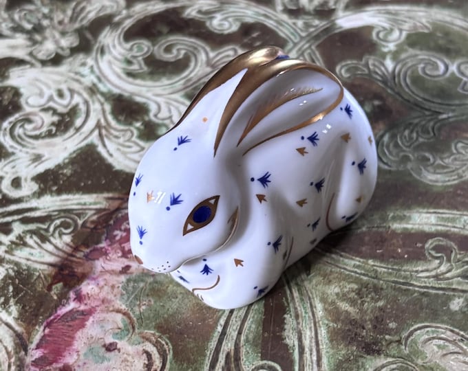 Royal Crown Derby Bunny Rabbit Paperweight Gold Stopper English Bone China Collectible Figurine