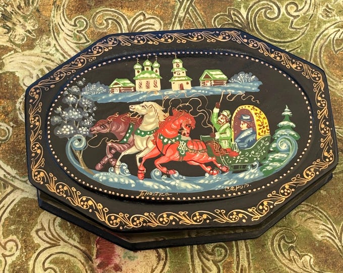 Vintage Russian Kholuy Lacquer Box Hand Painted Troika Signed Serov Folk Art