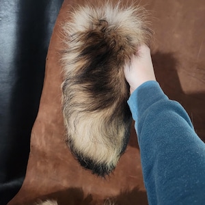 Real Finn Raccoon Tail Keychain: Dense Fur, Renaissance Costume