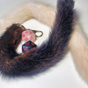Llaveros de cola de visón real, colas de taxidermia para festivales de 18 a 25 cm, una curiosidad súper suave para disfraz o accesorio de bolso.