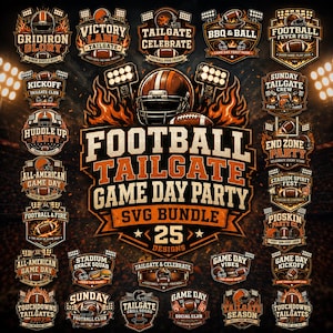 Puede incluir: Una colección digital de 25 diseños gráficos con temática de fútbol americano que incluye un casco central, llamas y luces de estadio. El texto dice Football Tailgate Game Day Party SVG Bundle 25 Designs, rodeado de varios emblemas con frases como Gridiron Glory, Kickoff y Huddle Up Party.