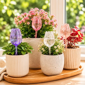 Self Watering Plant Globes Tulip Automatic Plant Watering Stakes Indoor Houseplant Watering Bulbs for Pots & Planters
