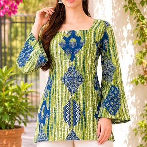 Groene top met print voor dames, tuniekblouse met wijde mouwen, boho top met vierkante hals, casual katoenen top m