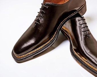 Scarpe eleganti da uomo in pelle con cucitura Goodyear, realizzate a mano in Norvegia / Calzature formali