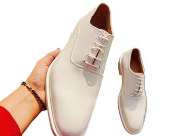 Scarpe eleganti Oxford e Wingtie in pelle bianca su misura