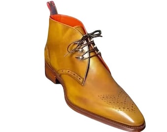 Stivali Chukka fatti a mano in pelle color senape / Scarpe eleganti brogue alla caviglia