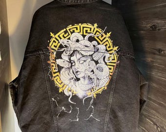 Op maat gemaakt handgeschilderd Medusa-denimjack | Griekse Mythologie Streetwear Gothic Mode