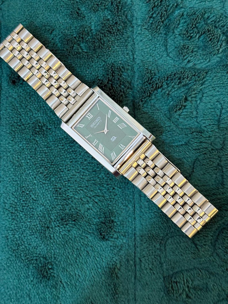 Seiko Silver Tank Watch Roman Numeral Green Face Watch