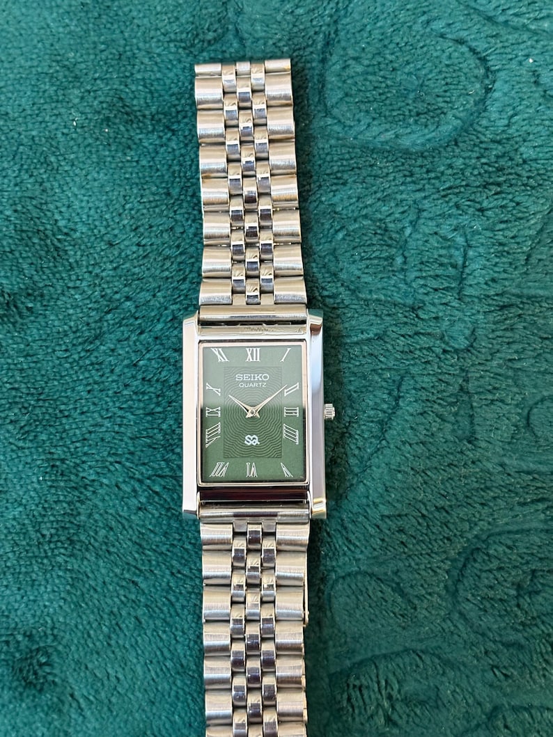 Seiko Quartz Rectangle Watch Olive Green Roman Dial Watch