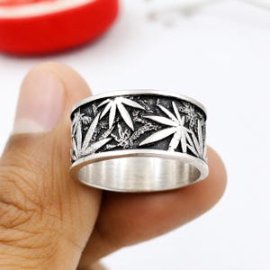 Vintage Cannabis Leaf Ring, 925 Sterling Silver vintage Ring, Band Silver, Christmas Gift For Her