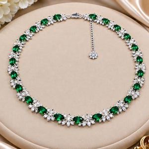 Collar de boda de diamantes y esmeraldas naturales de 25,00 quilates en oro blanco de 18 quilates (importación libre).