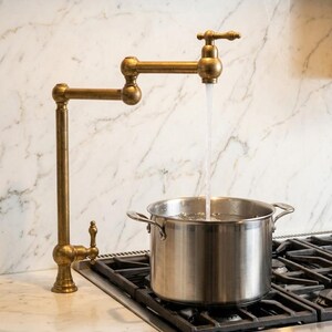 Robinet de remplissage de casseroles monté sur le pont - Robinet de cuisine en laiton massif non laqué, robinet de poêle extensible à double joint, finition laiton rétro