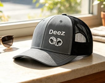 Deez Nuts Bestickter Trucker-Hut, Lustige Mechaniker Netzmütze, Vintage Arbeitskleidung Baseballmütze, Humor Automobile Papa Hut, Gag Geschenke für Erwachsene Männer