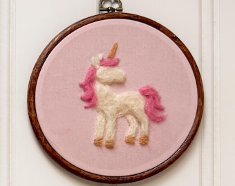 Einhorn gefilzt Stickrahmen