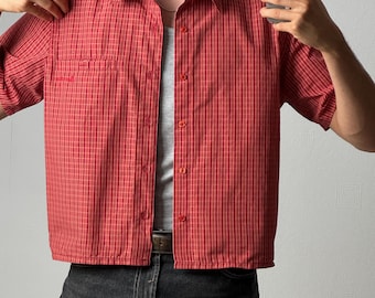 Top a maniche corte in cotone riciclato – Camicia estiva vintage in cotone rielaborato, unisex, pezzo unico, taglia M