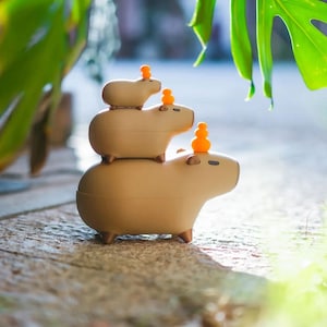 Magnetic Capybara Nesting Dolls, 3D Printed Desk Toy, Interactive Orange Stacking, Office Decor