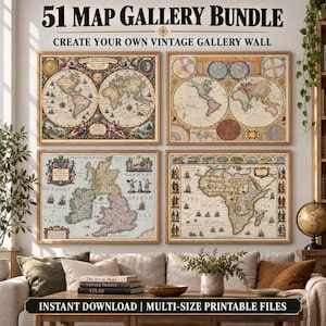 Pode incluir: Uma coleção de quatro mapas do mundo e regionais em estilo vintage emoldurados e expostos numa parede. As impressões apresentam detalhes cartográficos complexos, bordas decorativas e ilustrações históricas em tons terra, bege e azul.