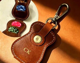 Estuche de cuero personalizado para púas de guitarra, estuche personalizado con iniciales doradas, organizador de púas con forma de guitarra, regalo para músicos