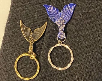 Porte-lunettes, porte-lunettes de soleil, porte-badge -queue de baleine en bleu ou bronze, océan, mer, eau, baleines, orque