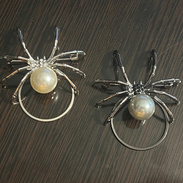 Eyeglass holder, Sunglasses holder, Badge holder - Spider with Pearl, Silver and Cream or Gun Metal and Grey