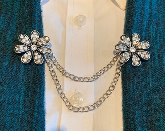 Sweater Clips: Flowers with Rhinestone Petals and Rhinestone Center Set in Deep Silver