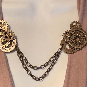 Sweater Clips: Steam Punk Gears in 4 Options - Bronze, Silver, And Mixed